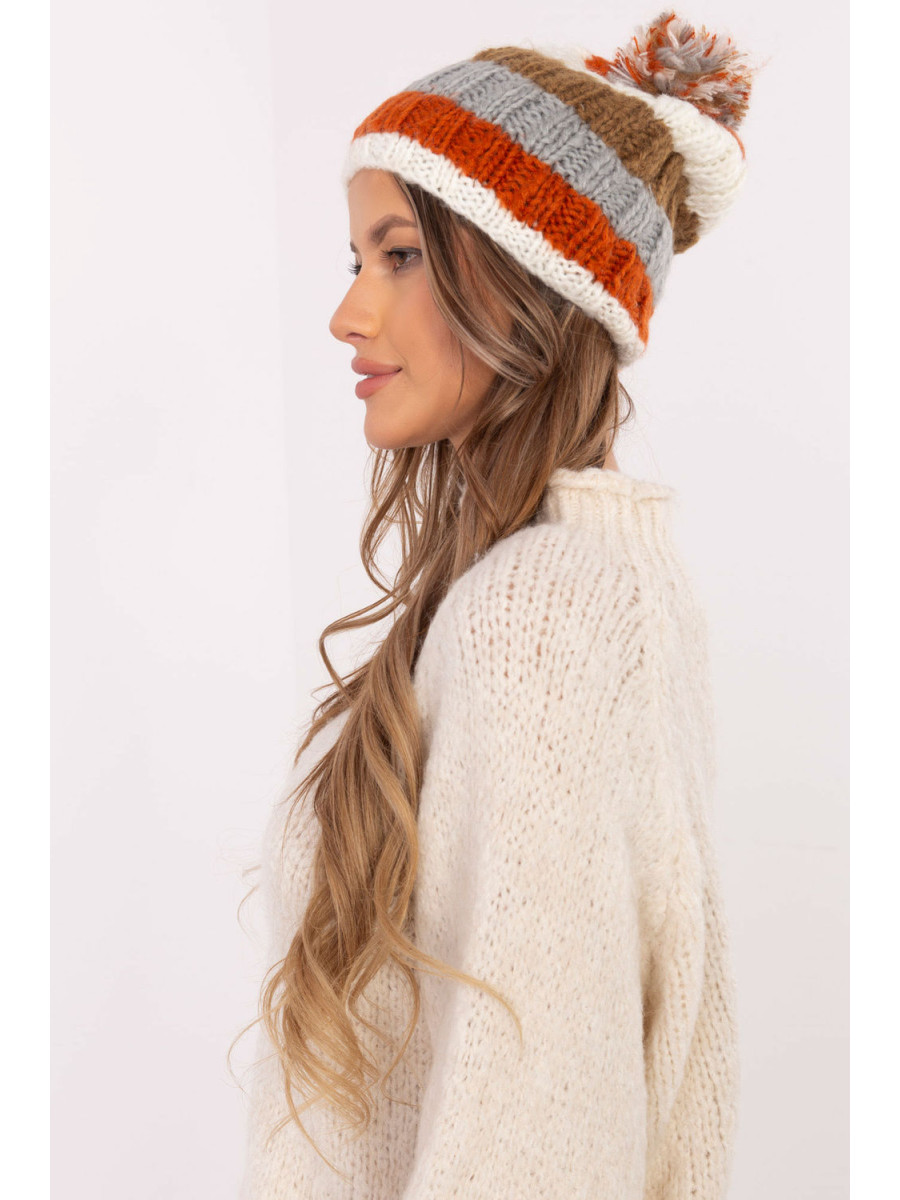 Bonnet model 208413 AT