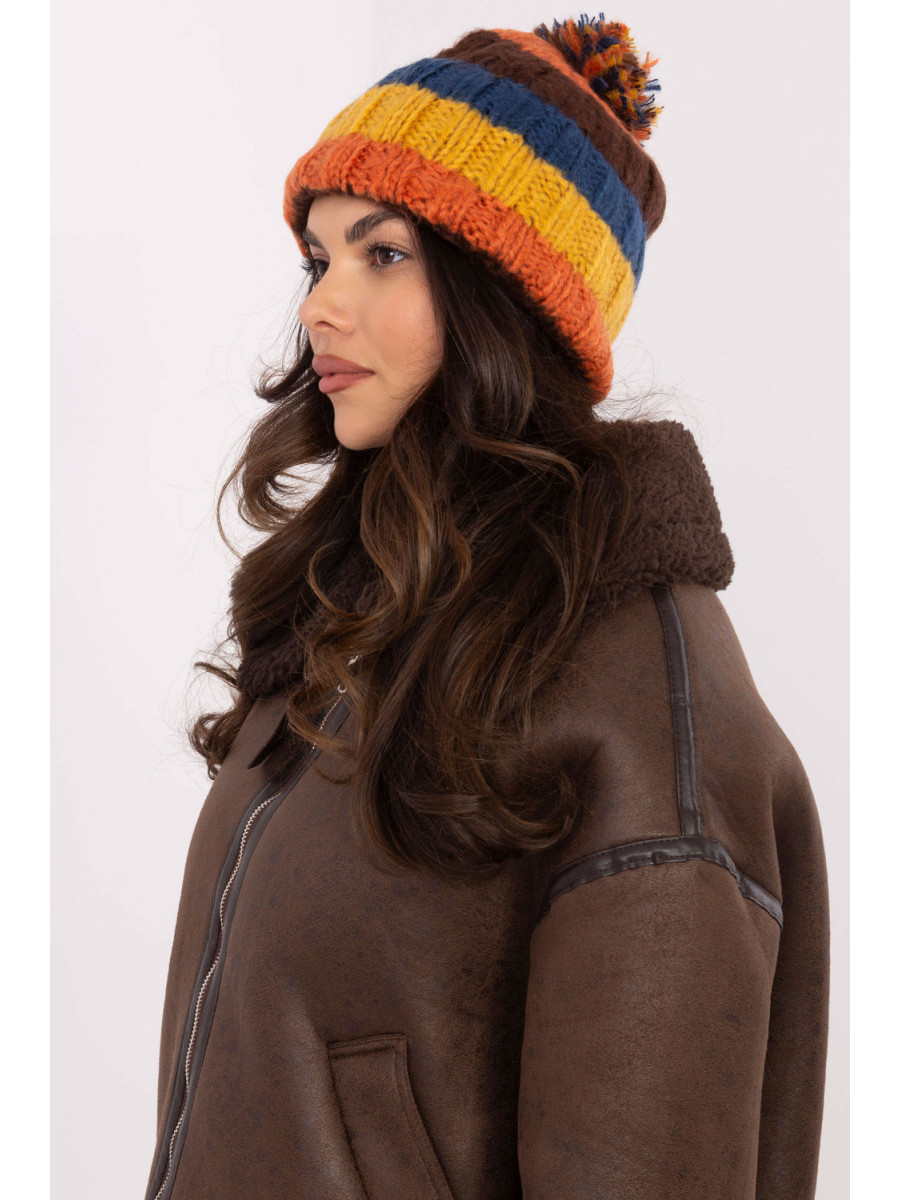 Bonnet model 203833 AT