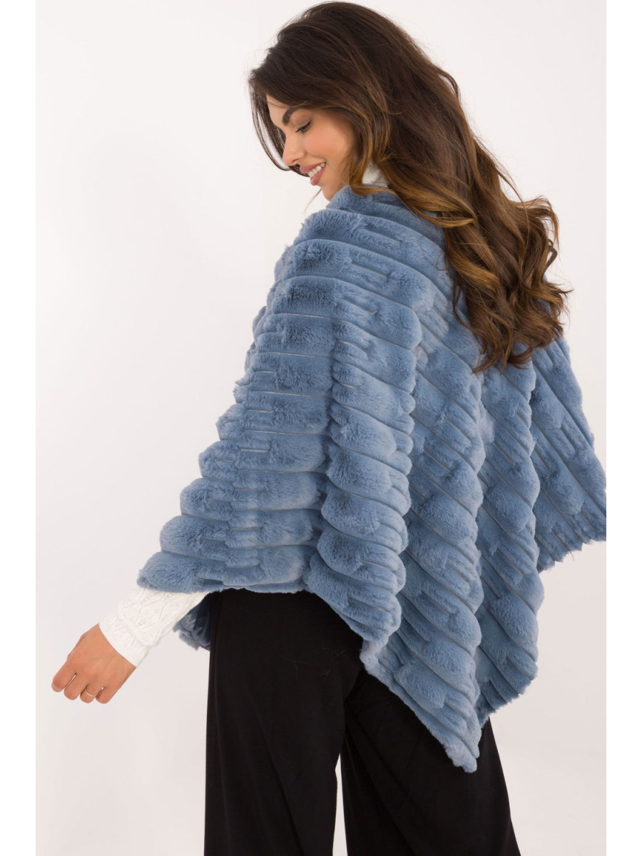Poncho model 200206 AT