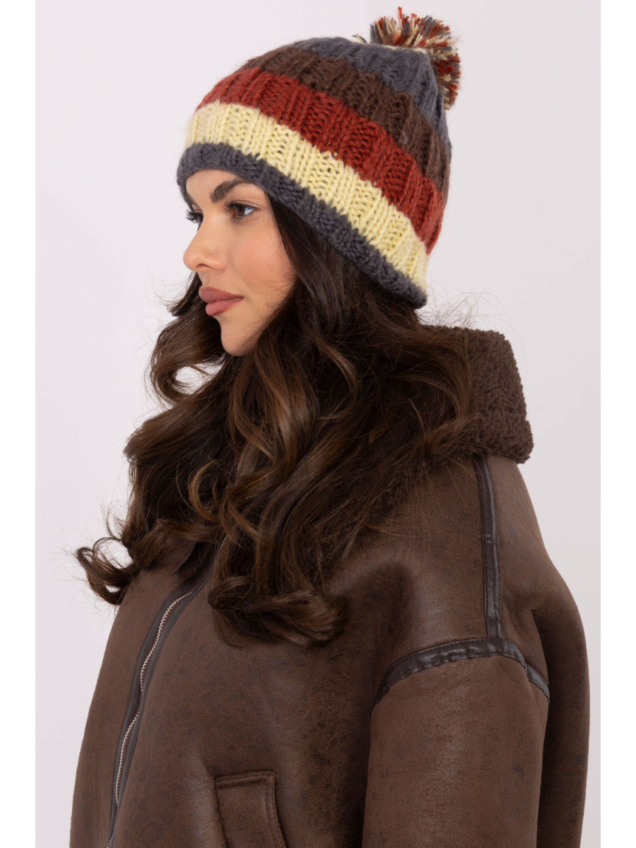 Bonnet model 203835 AT