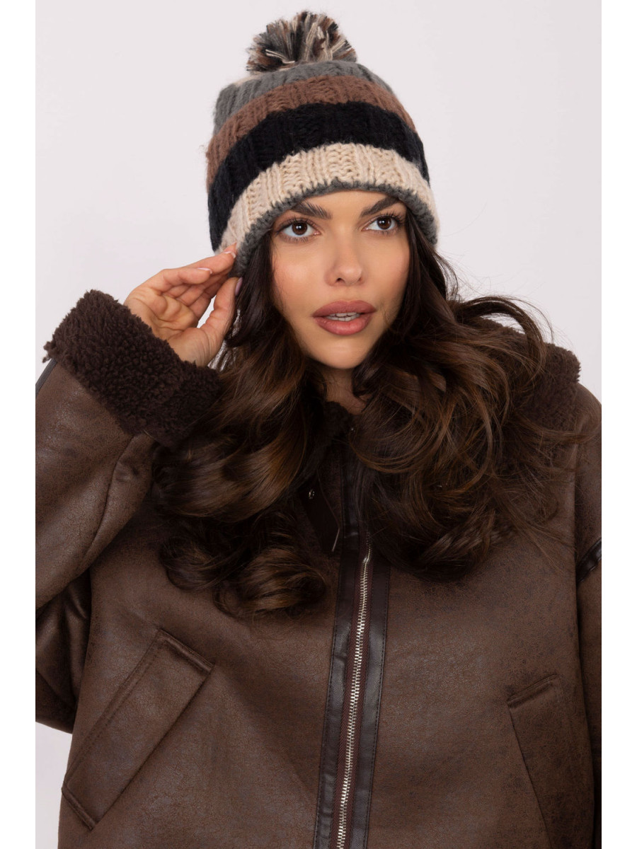 Bonnet model 203836 AT