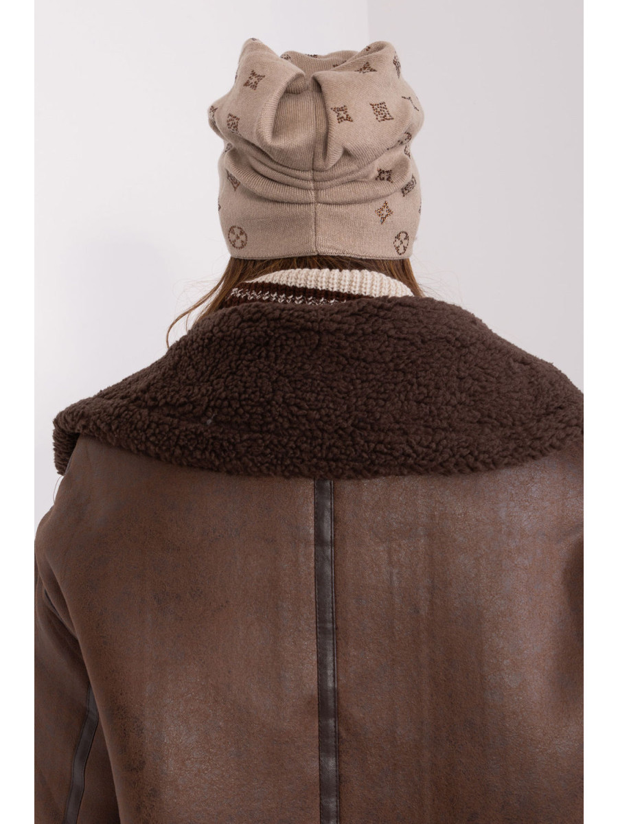 Bonnet model 189906 AT