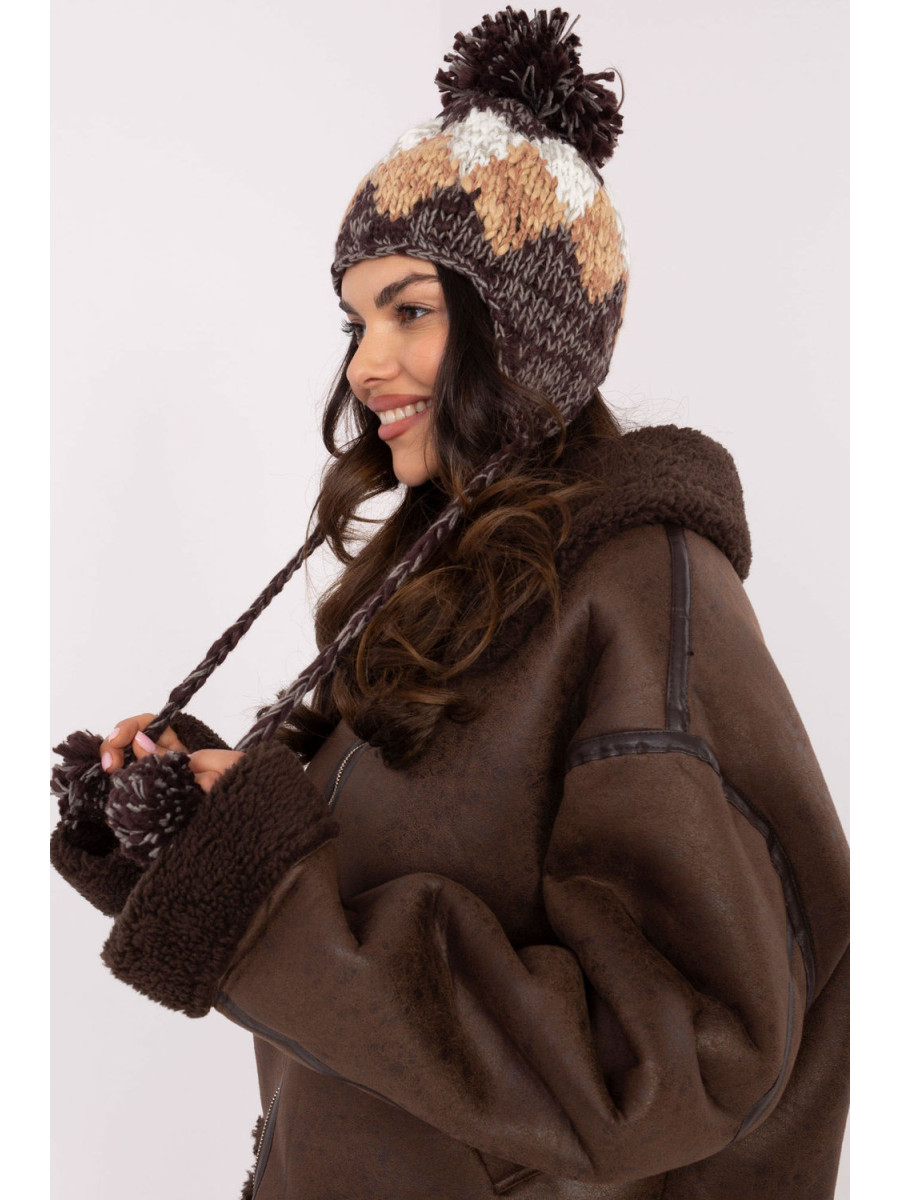 Bonnet model 203839 AT