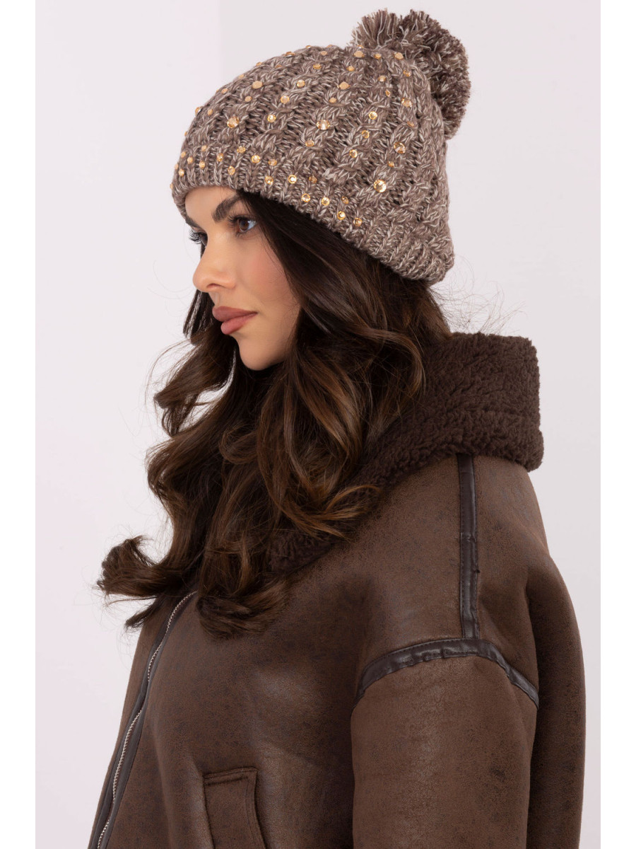 Bonnet model 203841 AT