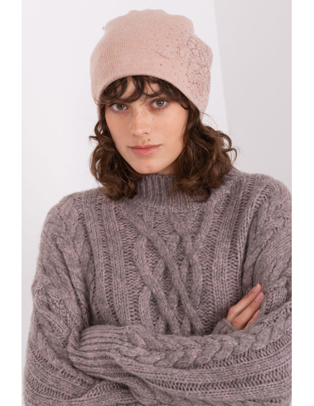 Bonnet model 190592 AT