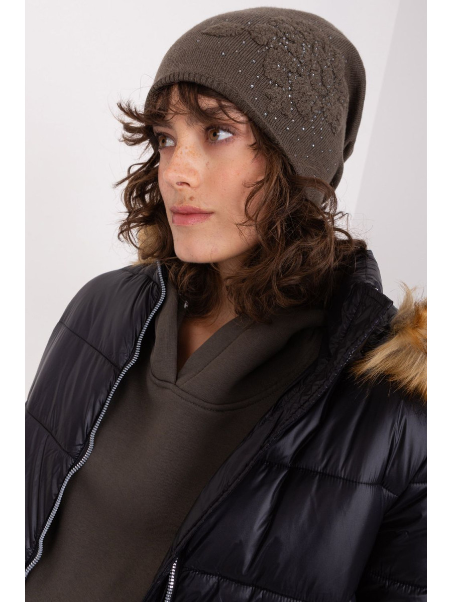 Bonnet model 190593 AT