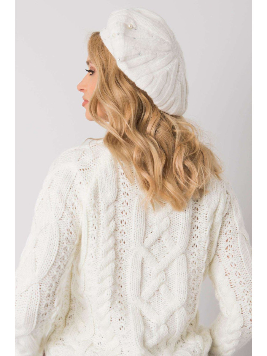 Bonnet model 161127 AT