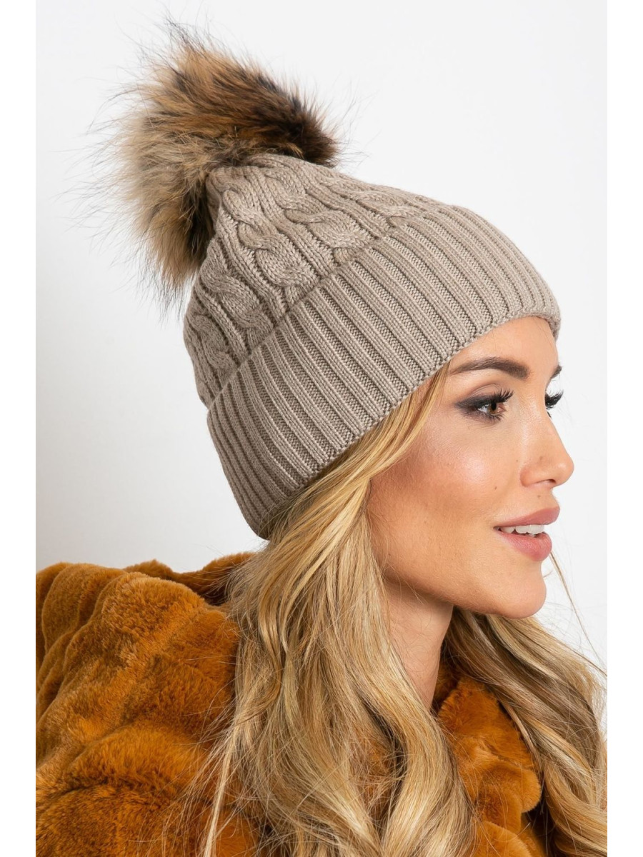 Bonnet model 208257 AT