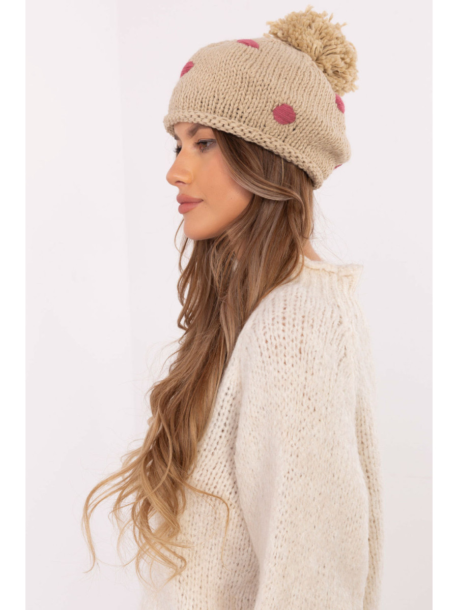 Bonnet model 208411 AT