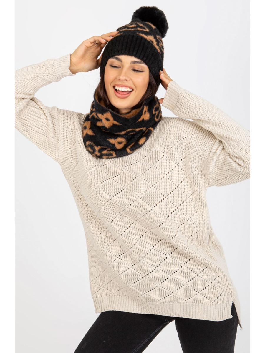 Bonnet model 185915 AT