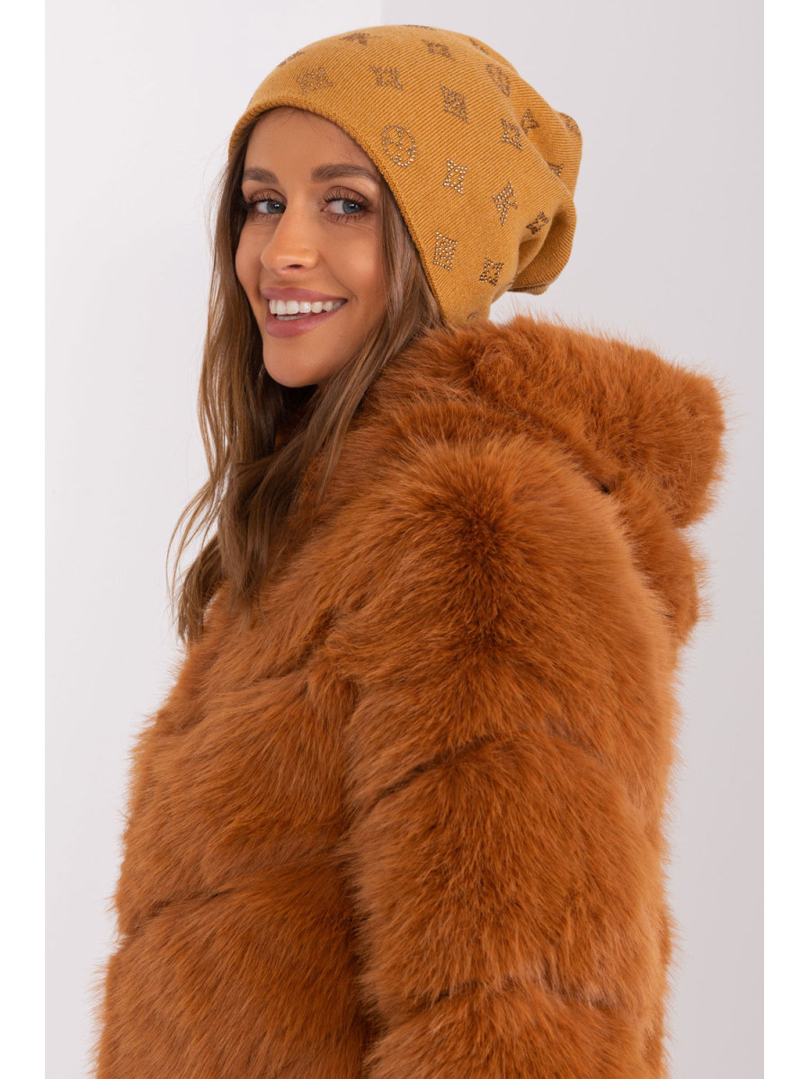 Bonnet model 189916 AT