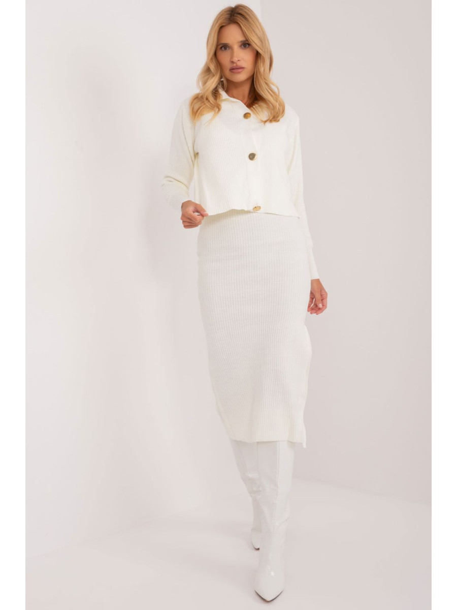 L`ensemble model 192686 Badu