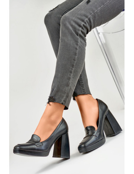Escarpins à talons model 185398 PRIMO