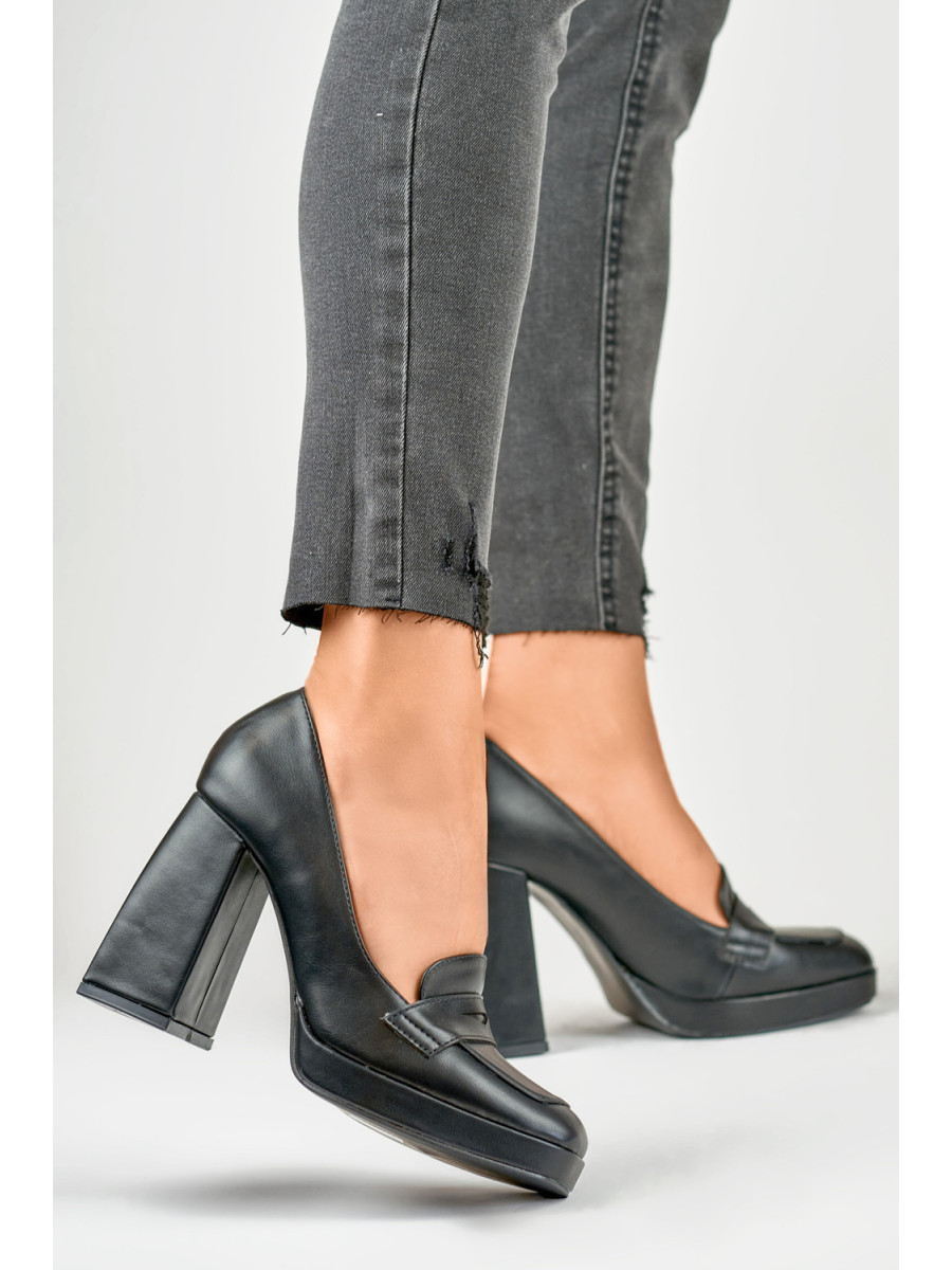 Escarpins à talons model 185398 PRIMO