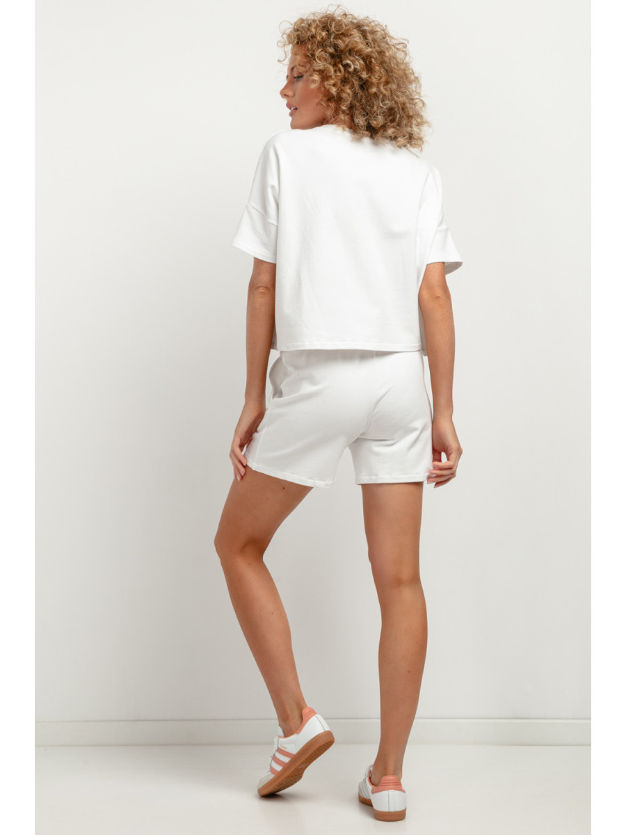 Shorts model 183186 Tessita