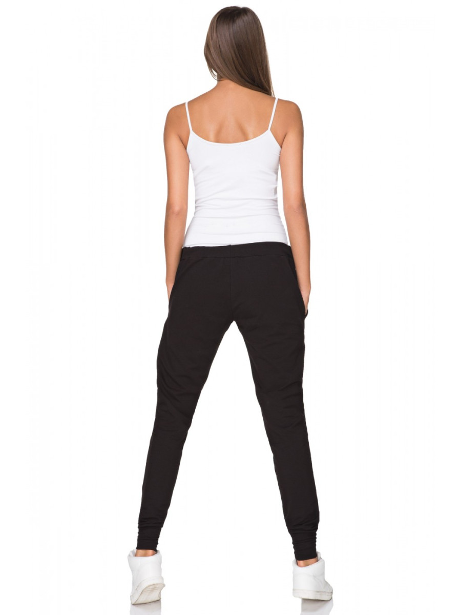 Pantalon survêtement model 107313 Tessita