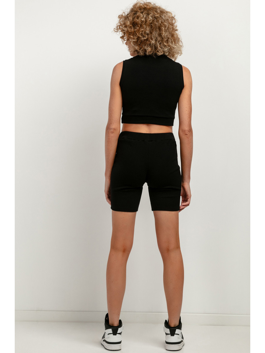 Shorts model 183150 Tessita