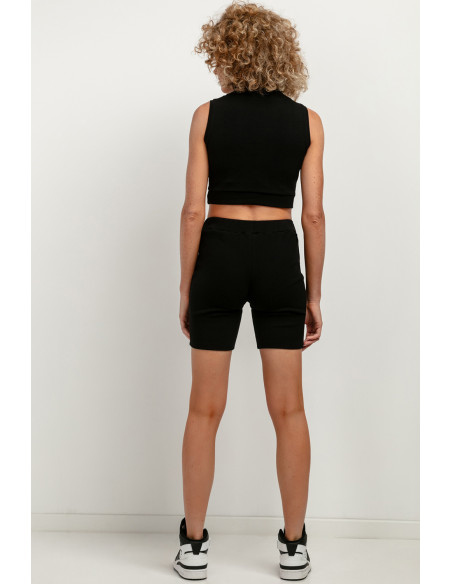 Shorts model 183150 Tessita