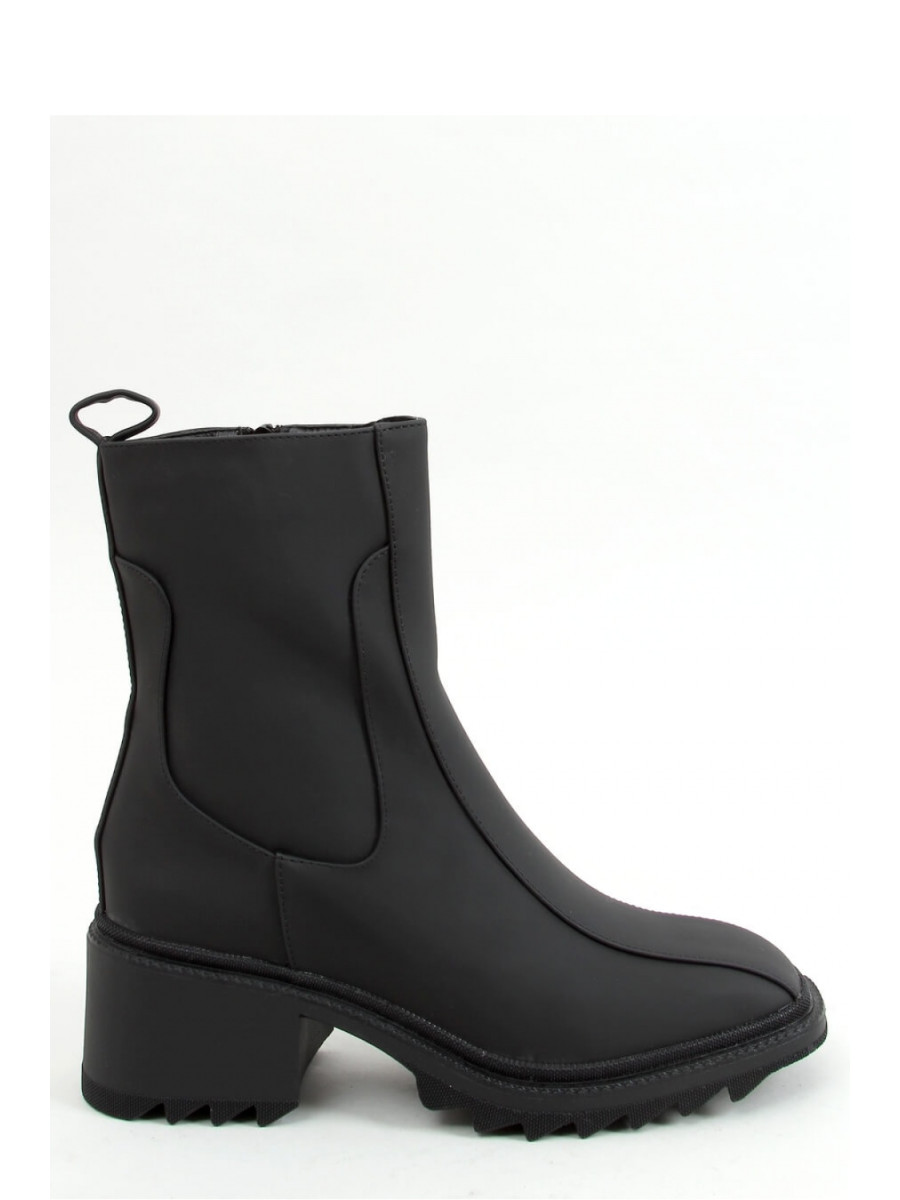Bottes à talons model 157794 Inello
