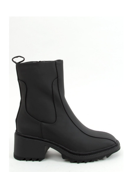 Bottes à talons model 157794 Inello