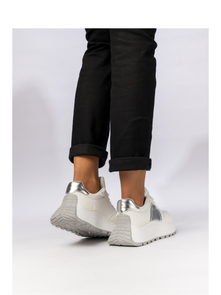 Chaussures de sport model 210588 Inello