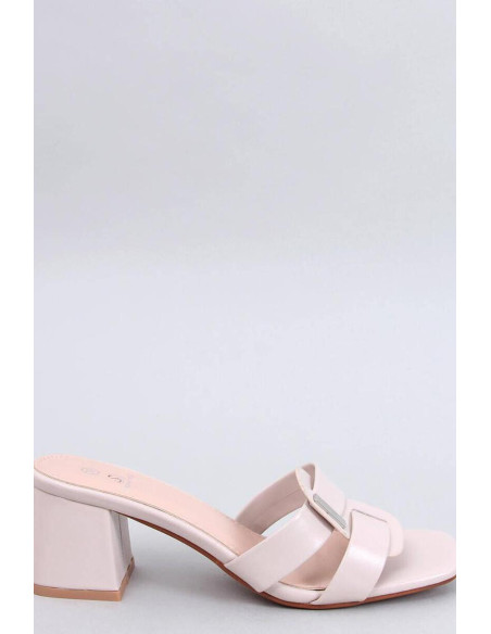 Clacquettes model 196521 Inello