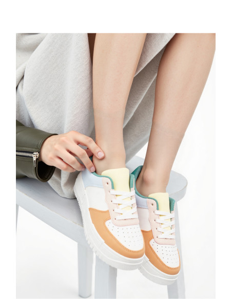 Chaussures de sport model 210206 Inello