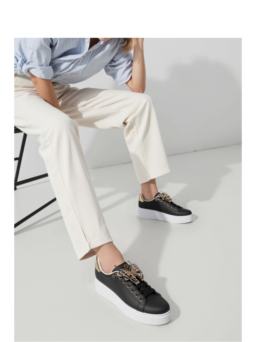 Chaussures de sport model 210222 Inello