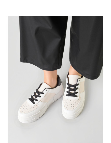 Chaussures de sport model 210207 Inello