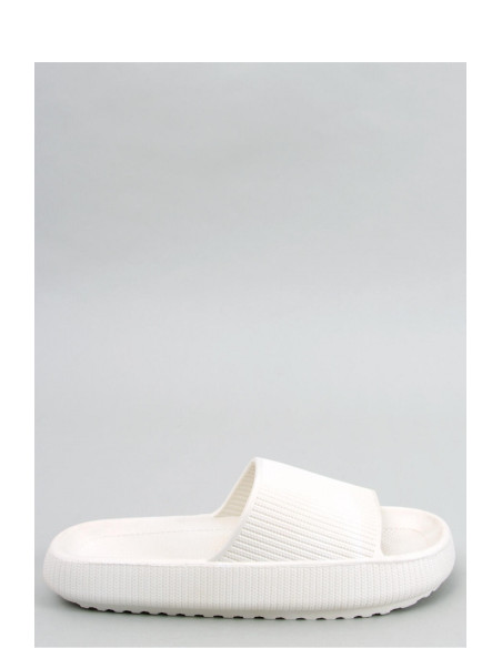 Clacquettes model 177366 Inello