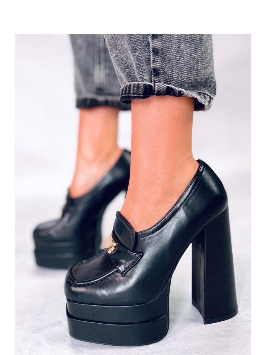 Moccasins model 176074 Inello