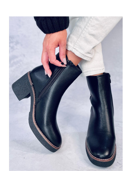 Bottes à talons model 187386 Inello