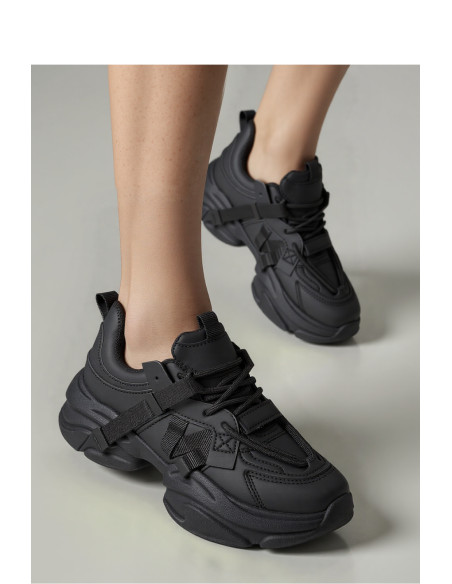 Chaussures de sport model 210225 Inello