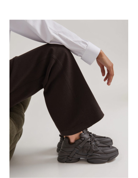 Chaussures de sport model 210225 Inello