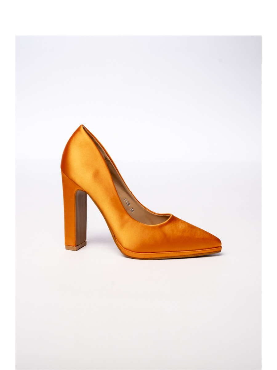 Talons hauts model 210547 Inello