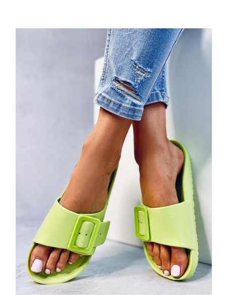 Clacquettes model 180573 Inello