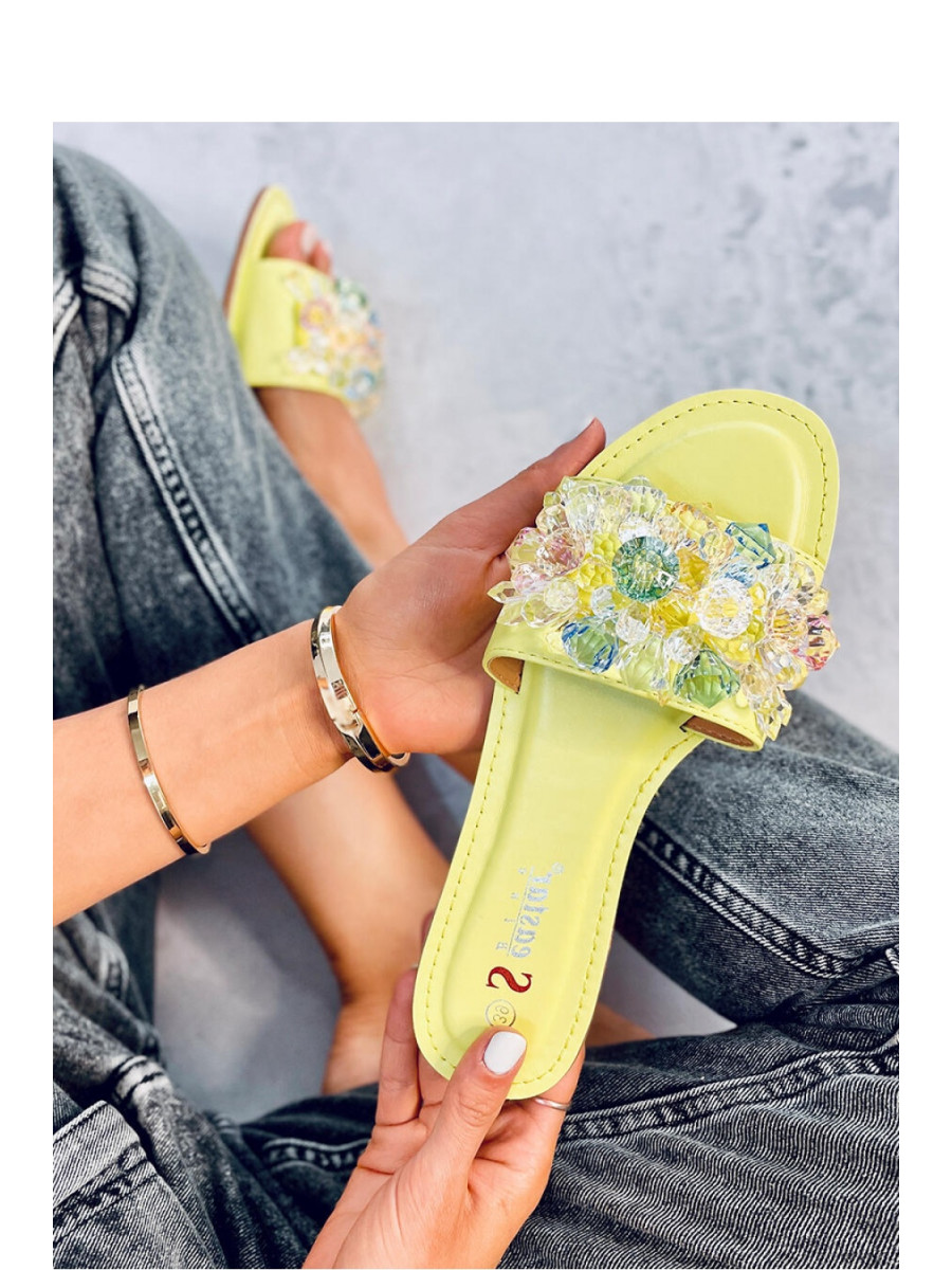 Clacquettes model 179899 Inello