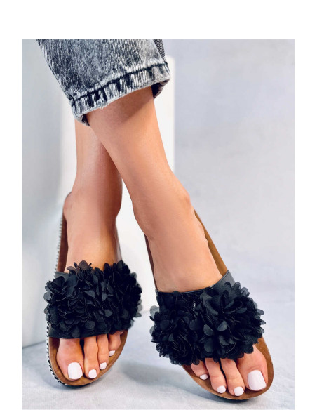 Clacquettes model 180579 Inello
