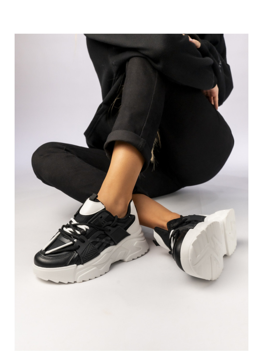 Chaussures de sport model 210378 Inello
