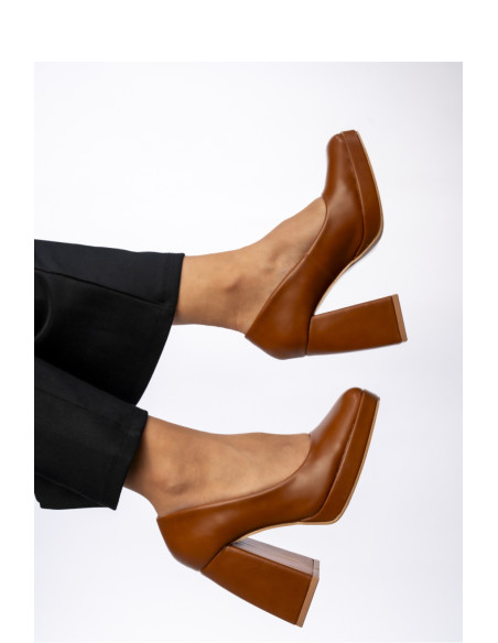 Escarpins talon large model 210549 Inello