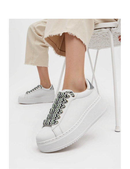 Chaussures de sport model 210229 Inello