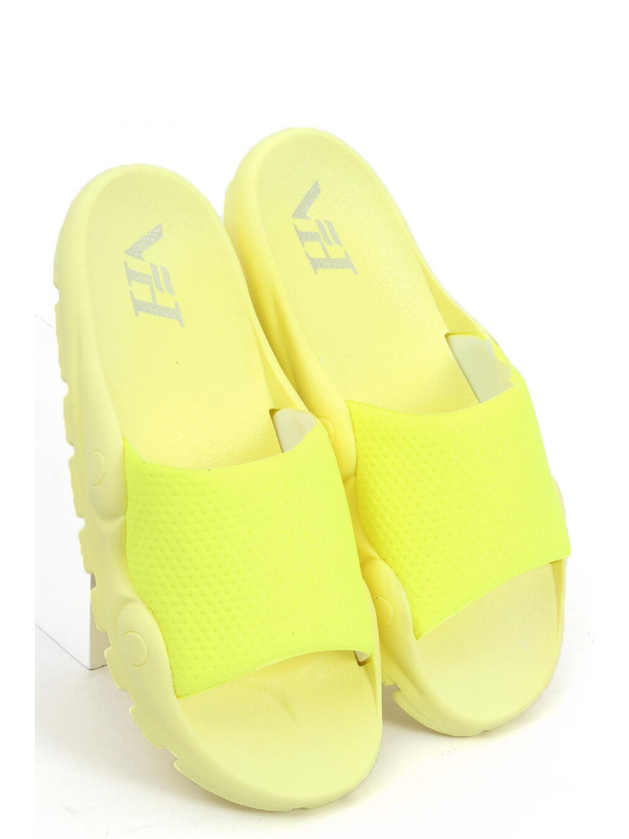 Clacquettes model 166426 Inello