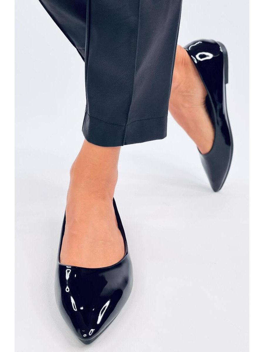 Ballerine model 195638 Inello