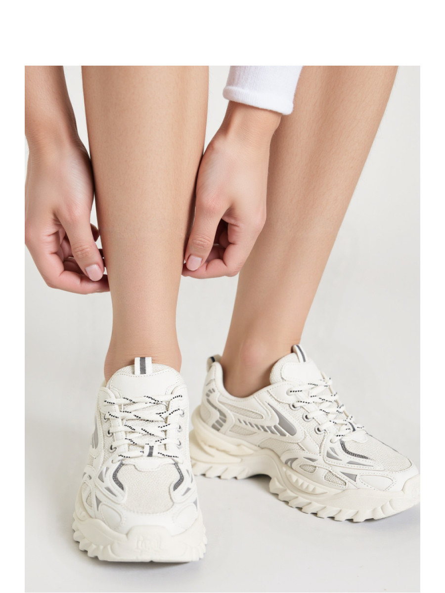 Chaussures de sport model 210215 Inello
