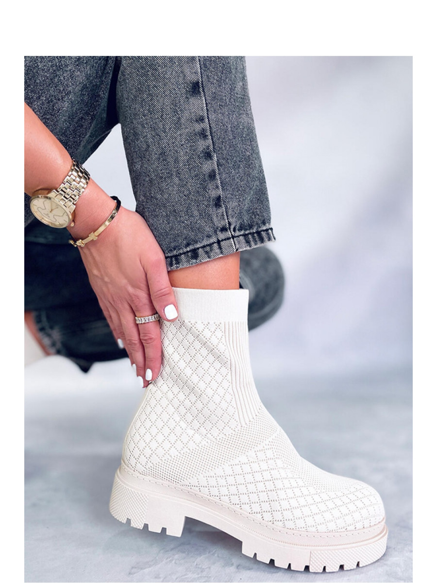 Bottes model 176019 Inello