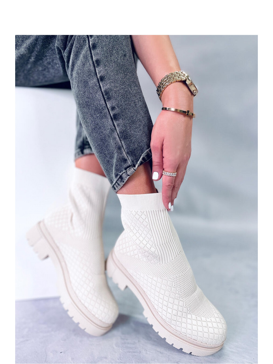 Bottes model 176019 Inello