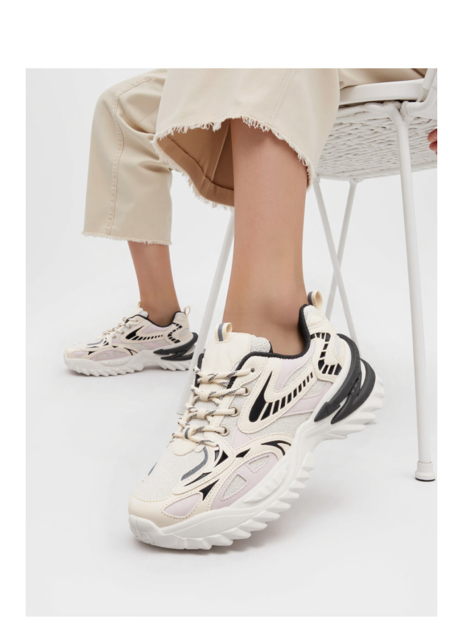 Chaussures de sport model 210216 Inello