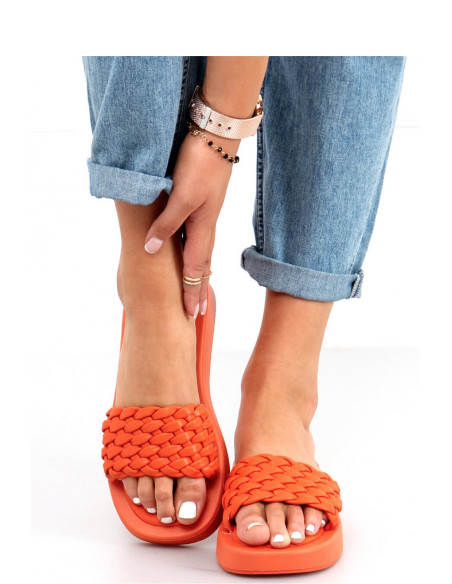 Clacquettes model 164993 Inello