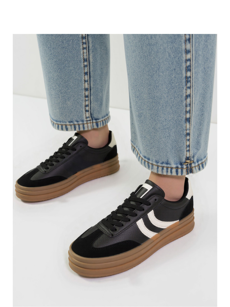 Chaussures de sport model 210217 Inello