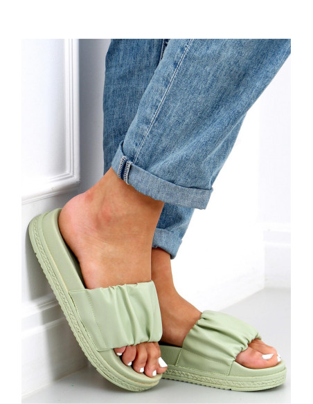 Clacquettes model 165072 Inello